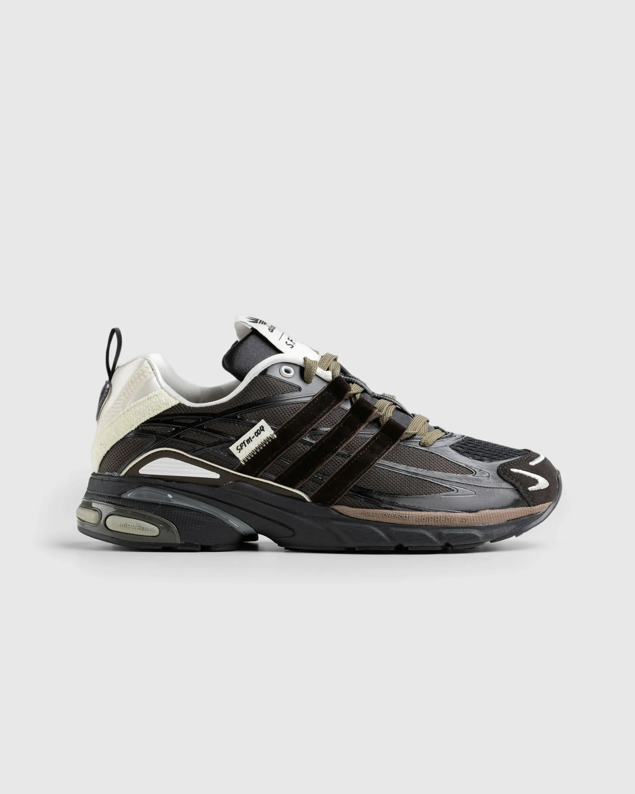 adidas Adistar Cushion Core Black/Dark Brown/Earth Strata- Sneakers