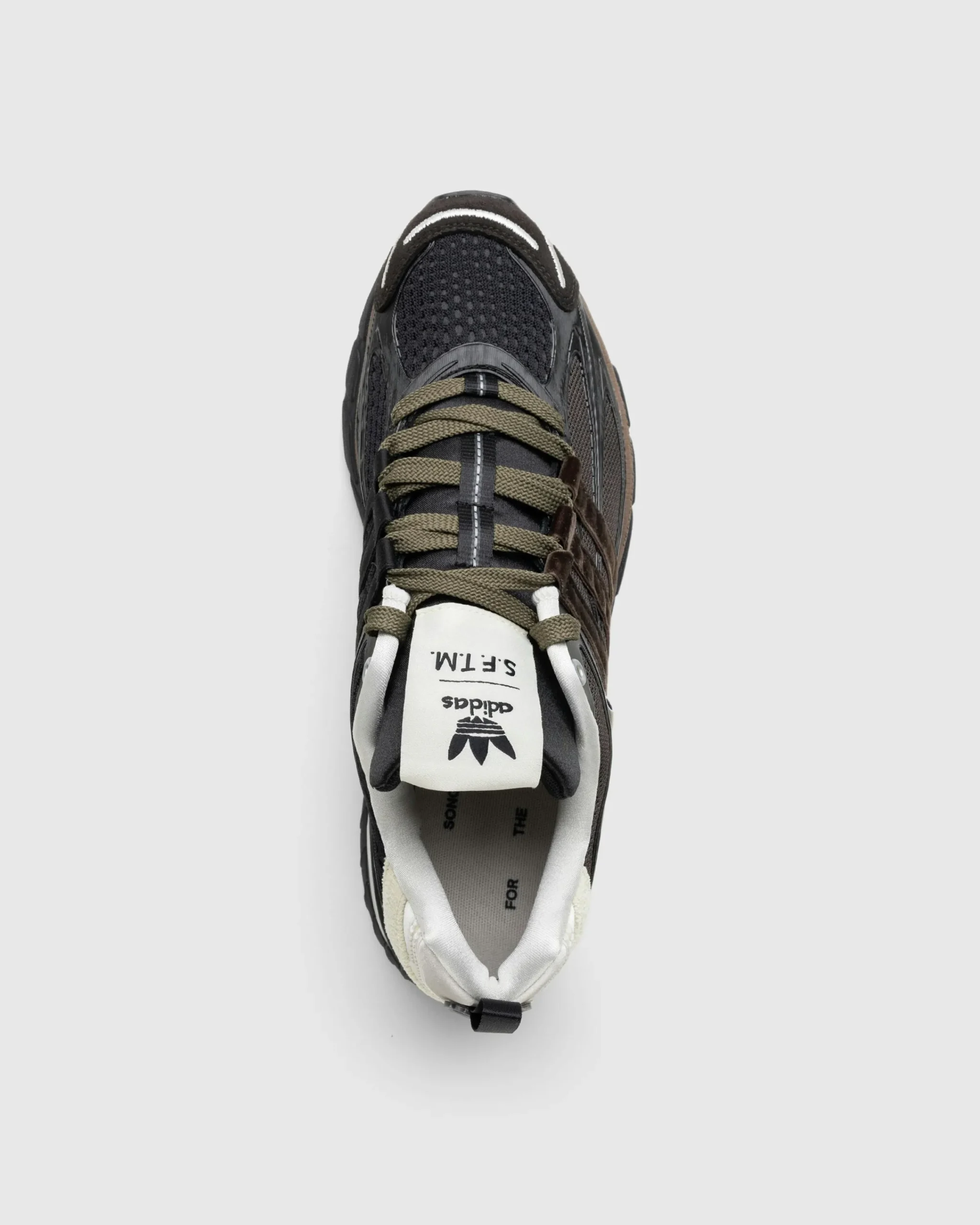adidas Adistar Cushion Core Black/Dark Brown/Earth Strata- Sneakers