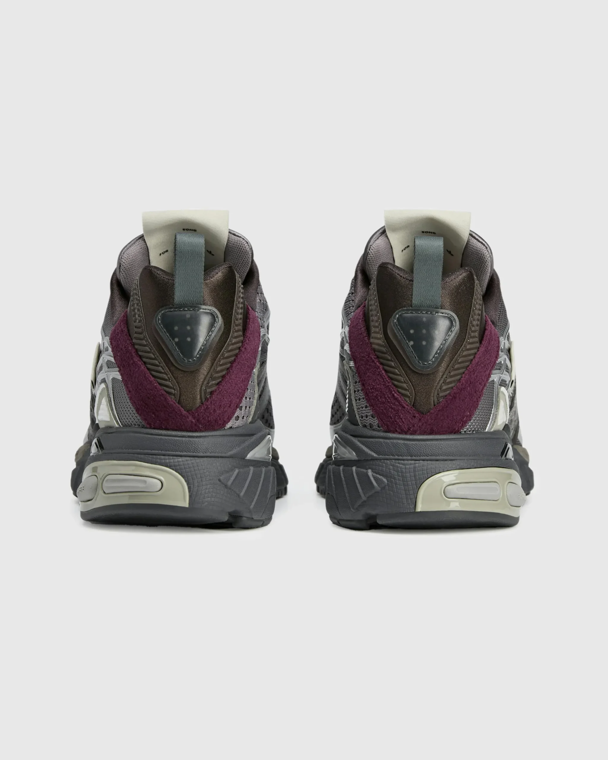 adidas Adistar Cushion Taupe Met./Granite/Silver Metallic- Sneakers