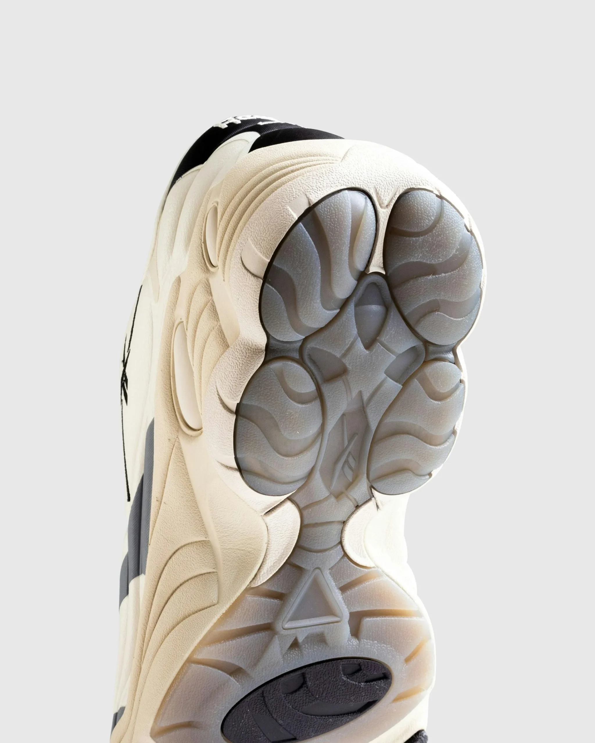 Reebok LTD DMX Run 6 Modern Cream Gray- Sneakers