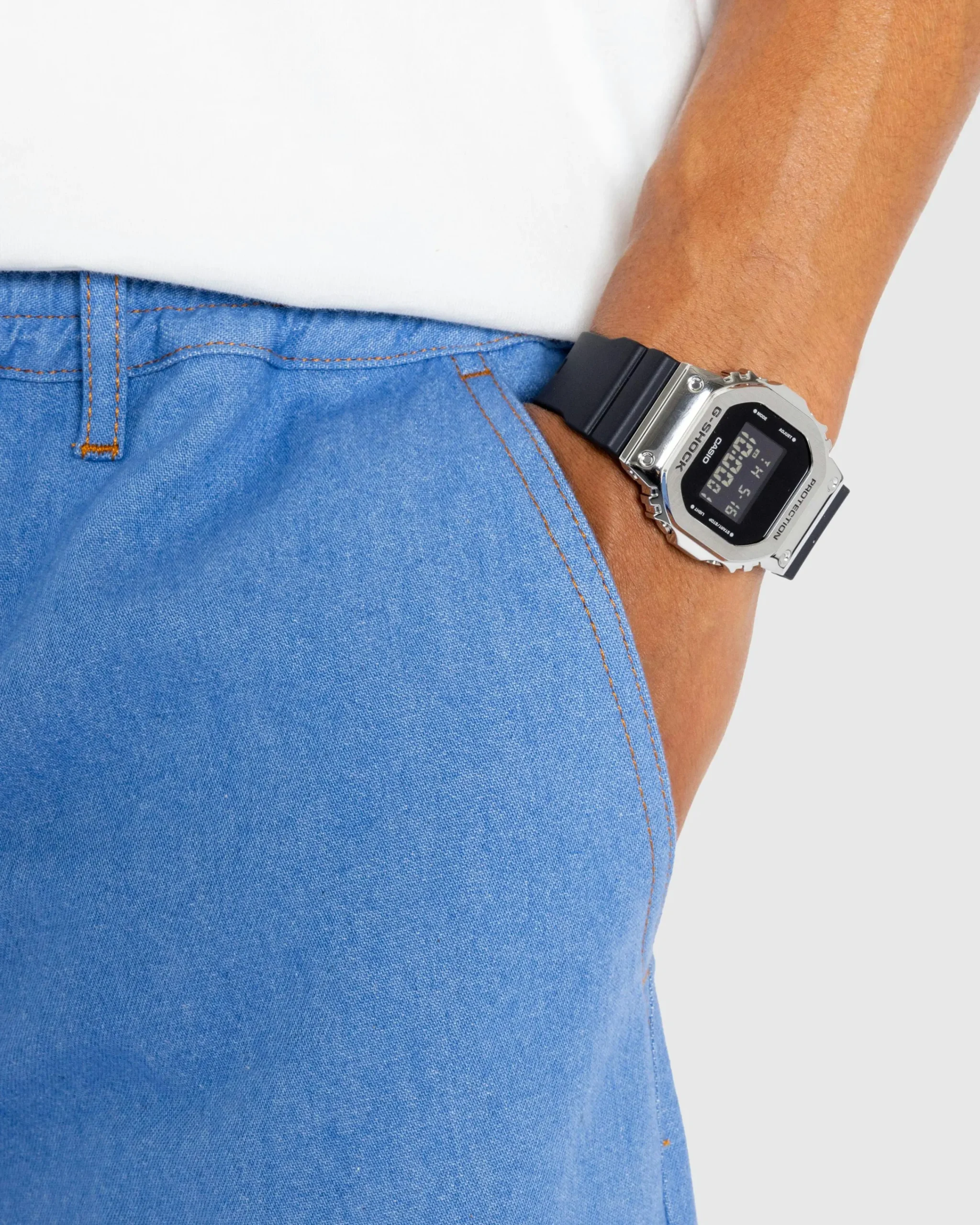 Casio G-Shock GM-5600U-1ER The Origin Silver/- Watches