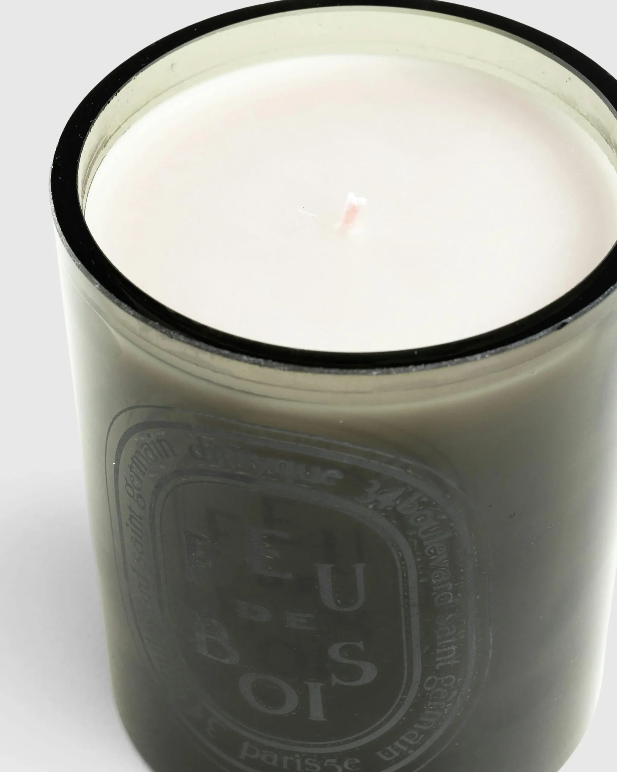 Diptyque Grey Candle Feu de Bois 300g- Candles & Fragrances