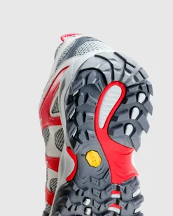 The North Face Hedgehog 06 GORE-TEX TNF Red/Concrete- Sneakers