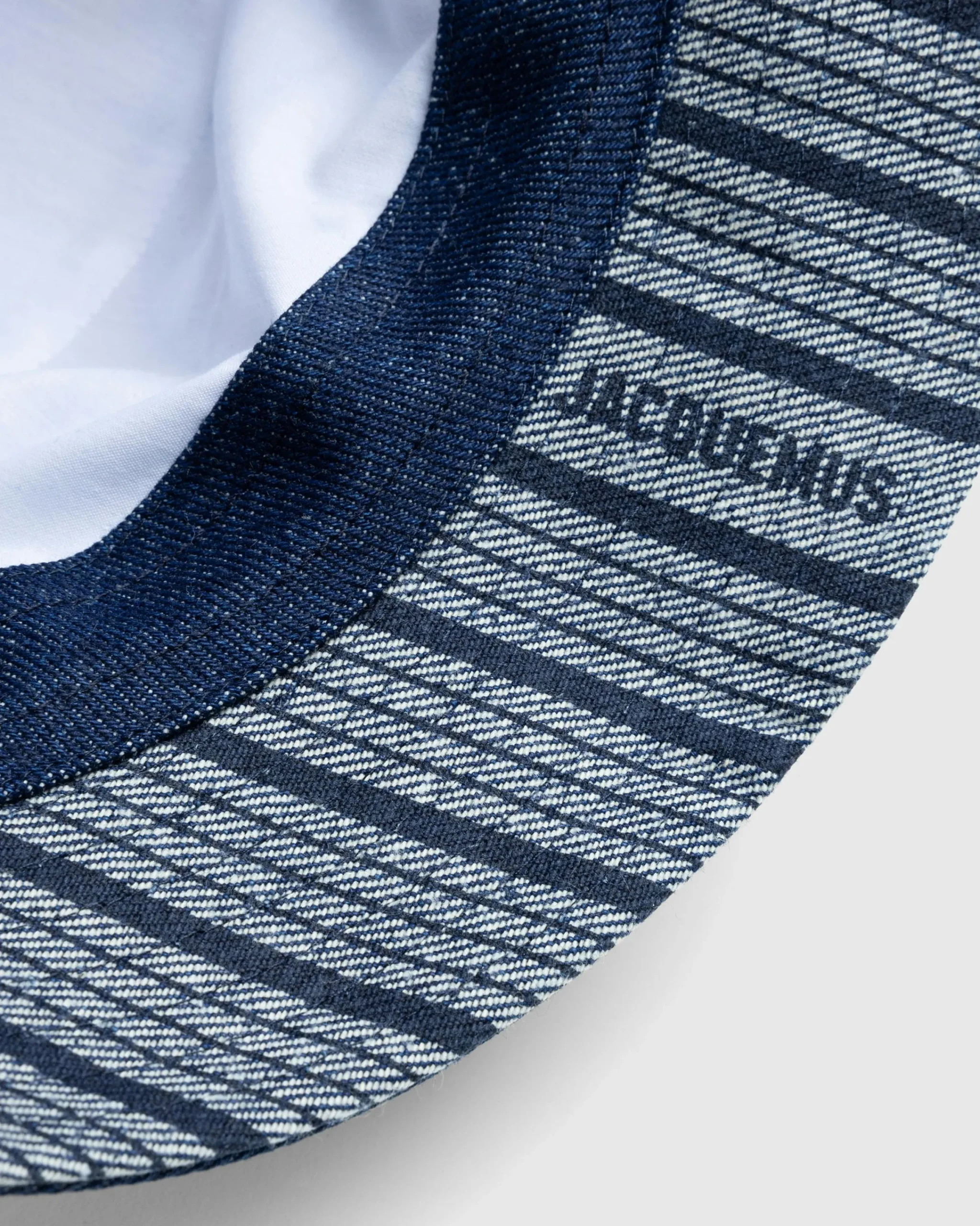 JACQUEMUS Le Bob Gadjo Navy/Navy Stripe- Hats