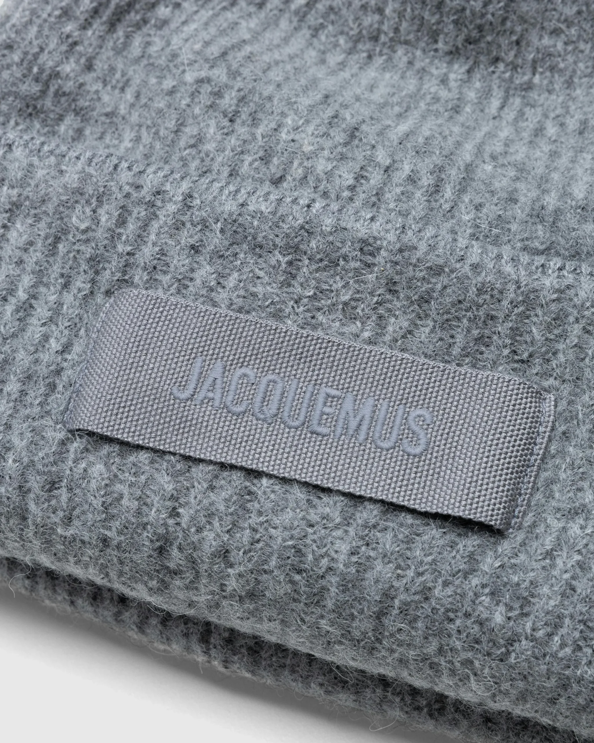 JACQUEMUS Le Bonnet Grosgrain Dark Grey- Hats