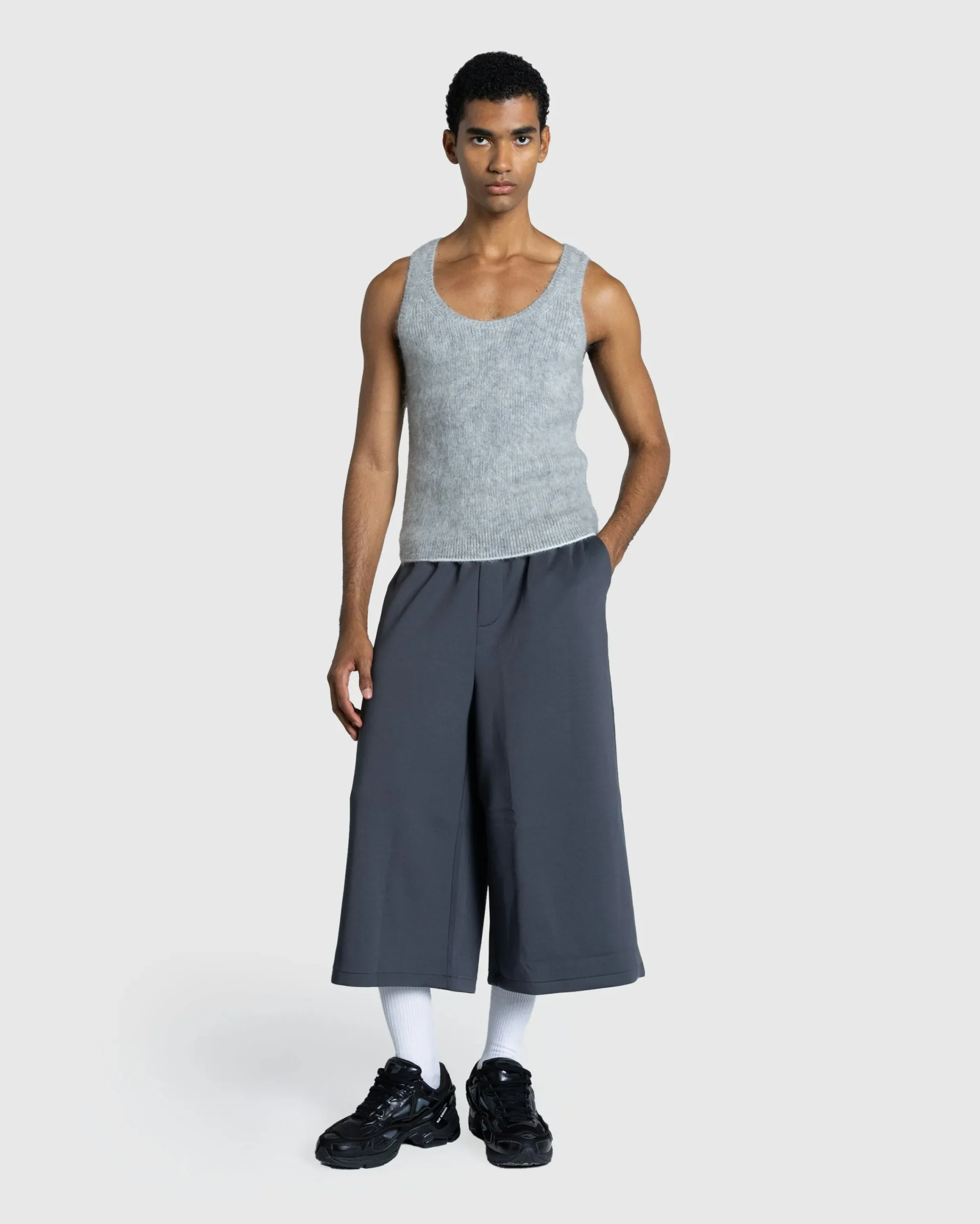 JACQUEMUS Le Débardeur Pitatto- Tops