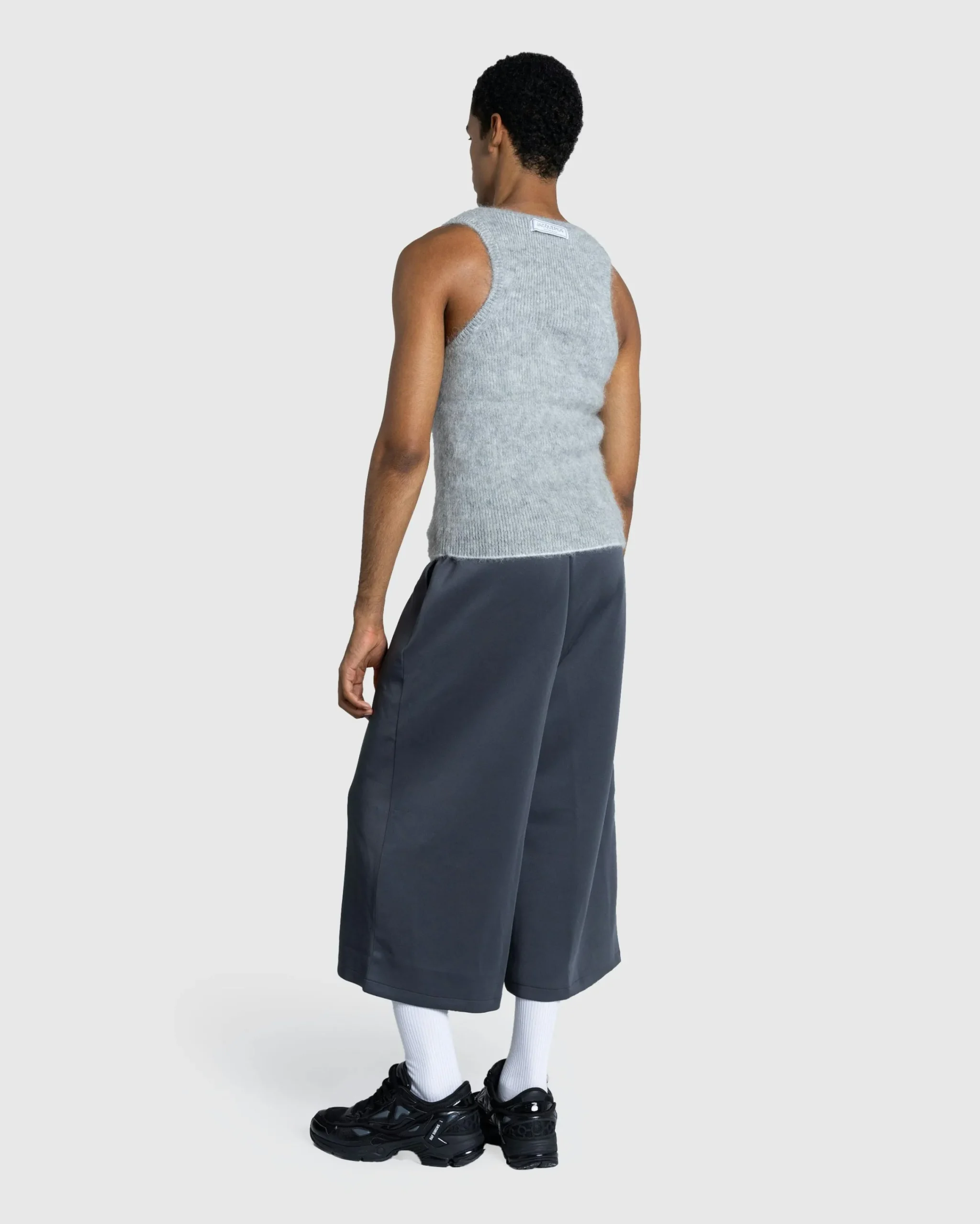 JACQUEMUS Le Débardeur Pitatto- Tops