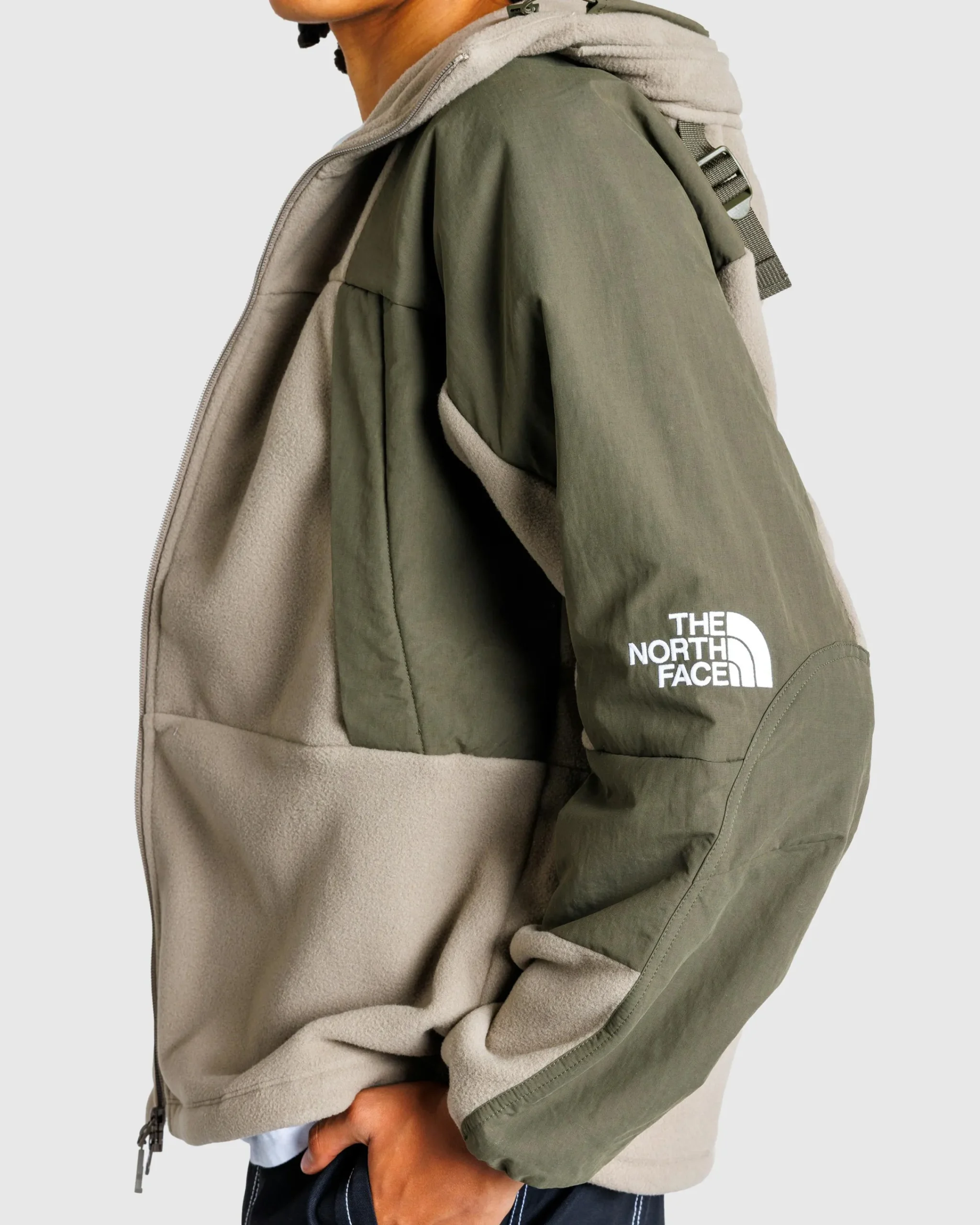 The North Face M Light Fleece Jacket Cavern Grey/New Taupe- Outerwear