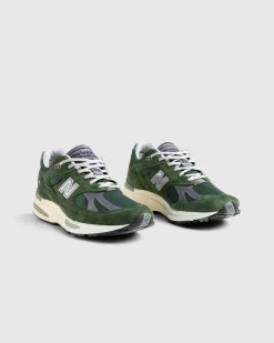New Balance Made in UK U991v2 Green- Sneakers