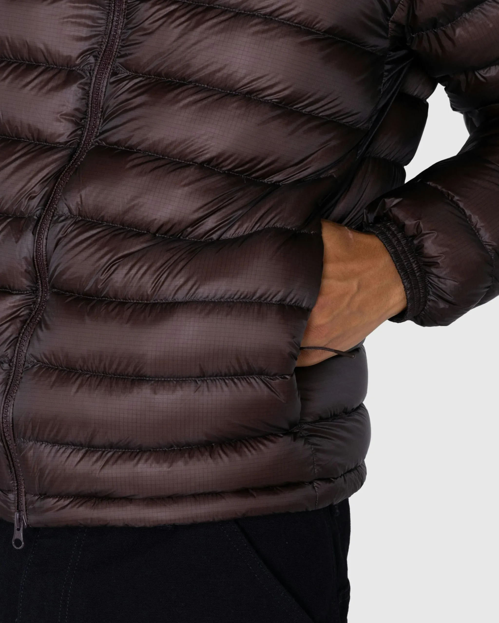 C.P. Company Metropolis Series GORE-TEX 3L INFINIUM Anorak Rum Raisin- Outerwear