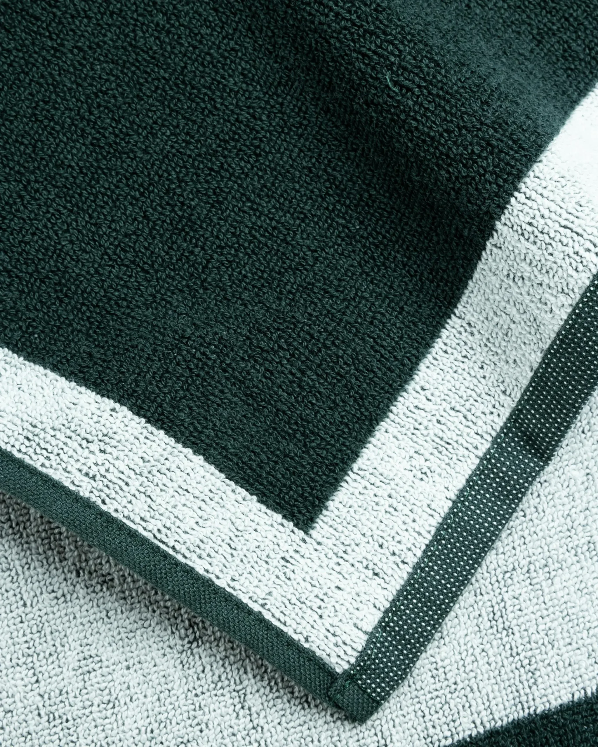Lacoste Not In Paris Towel- Textiles