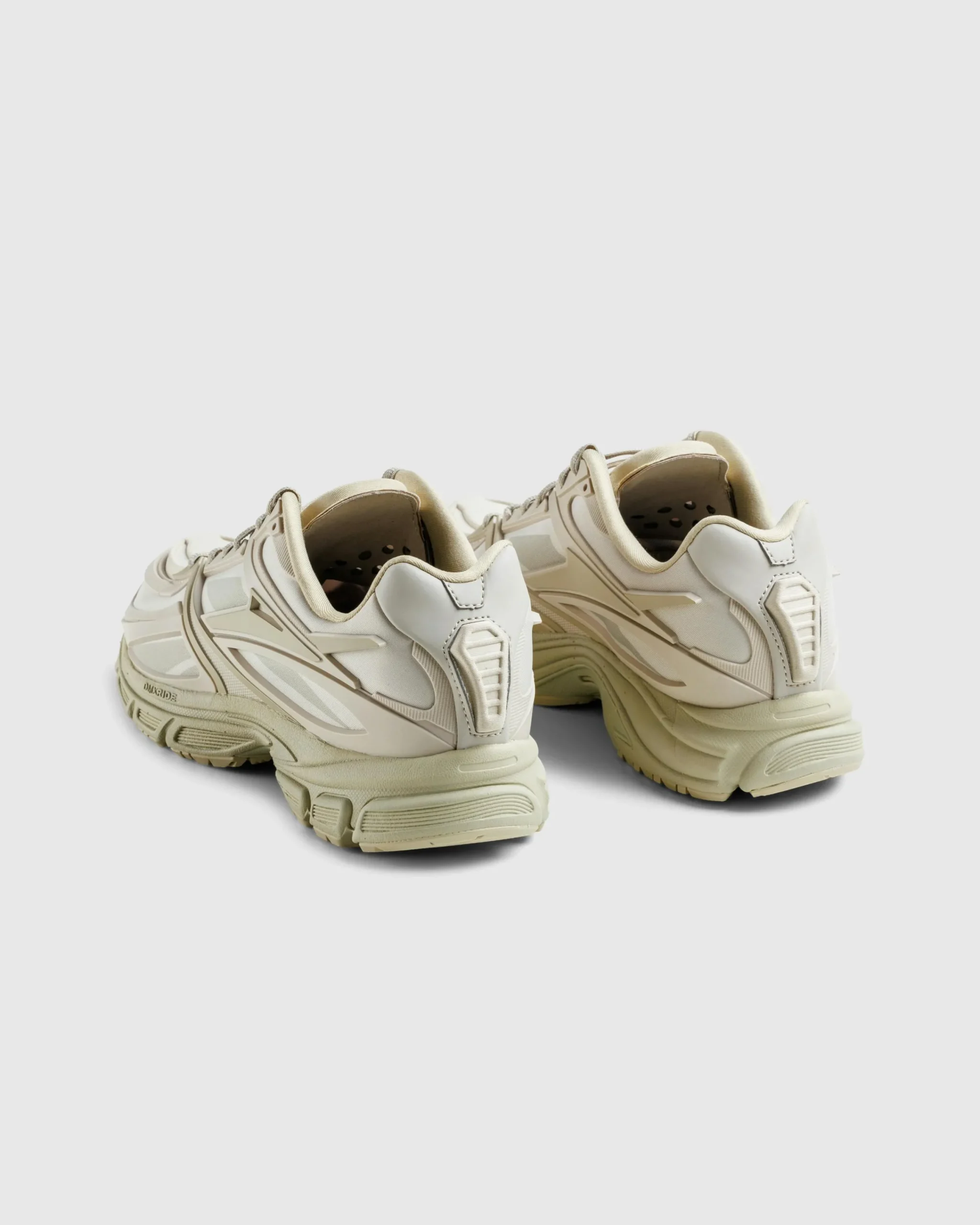 Reebok LTD Premier Road Modern Mono Tofu- Sneakers