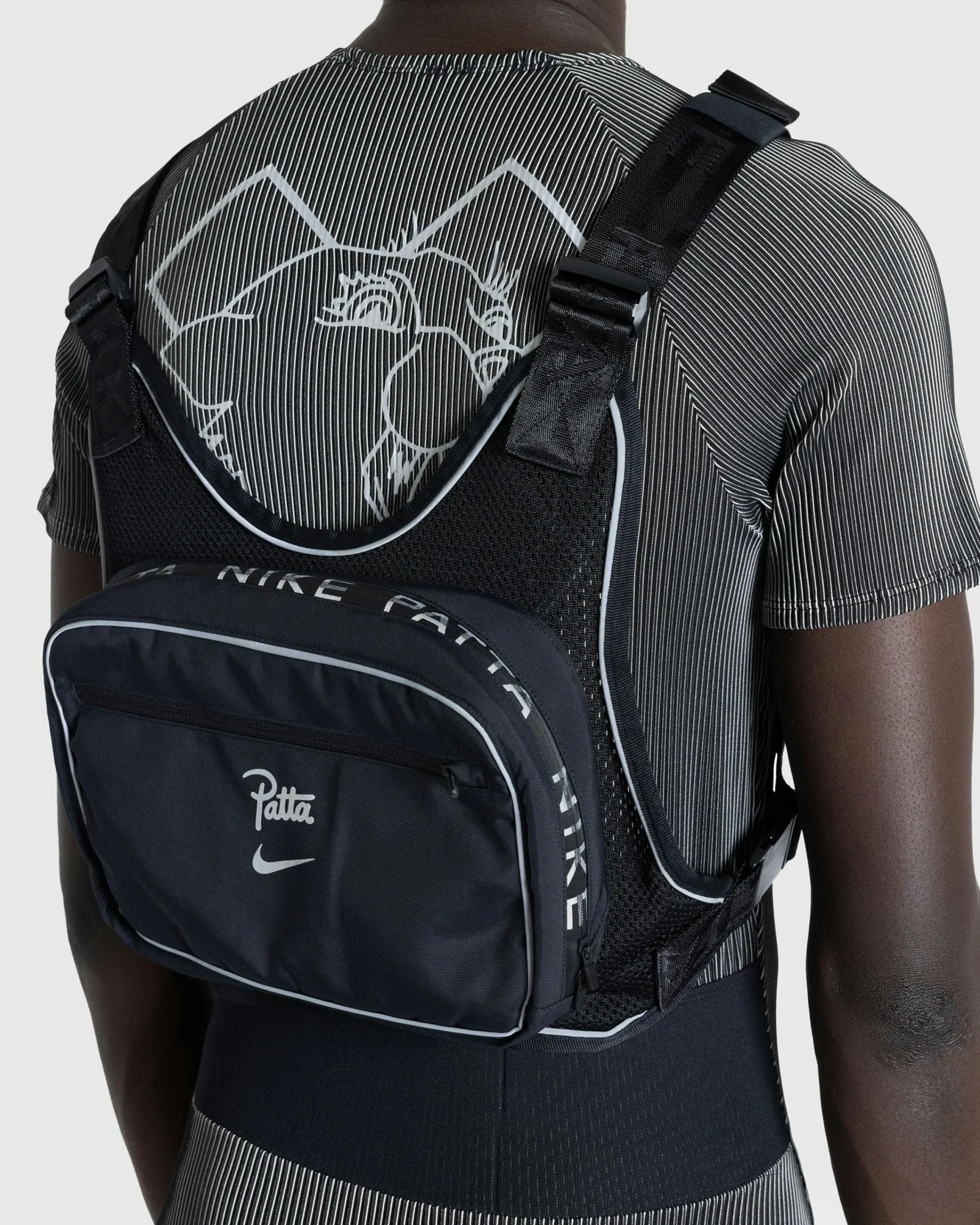 Nike Rig Vest- Outerwear