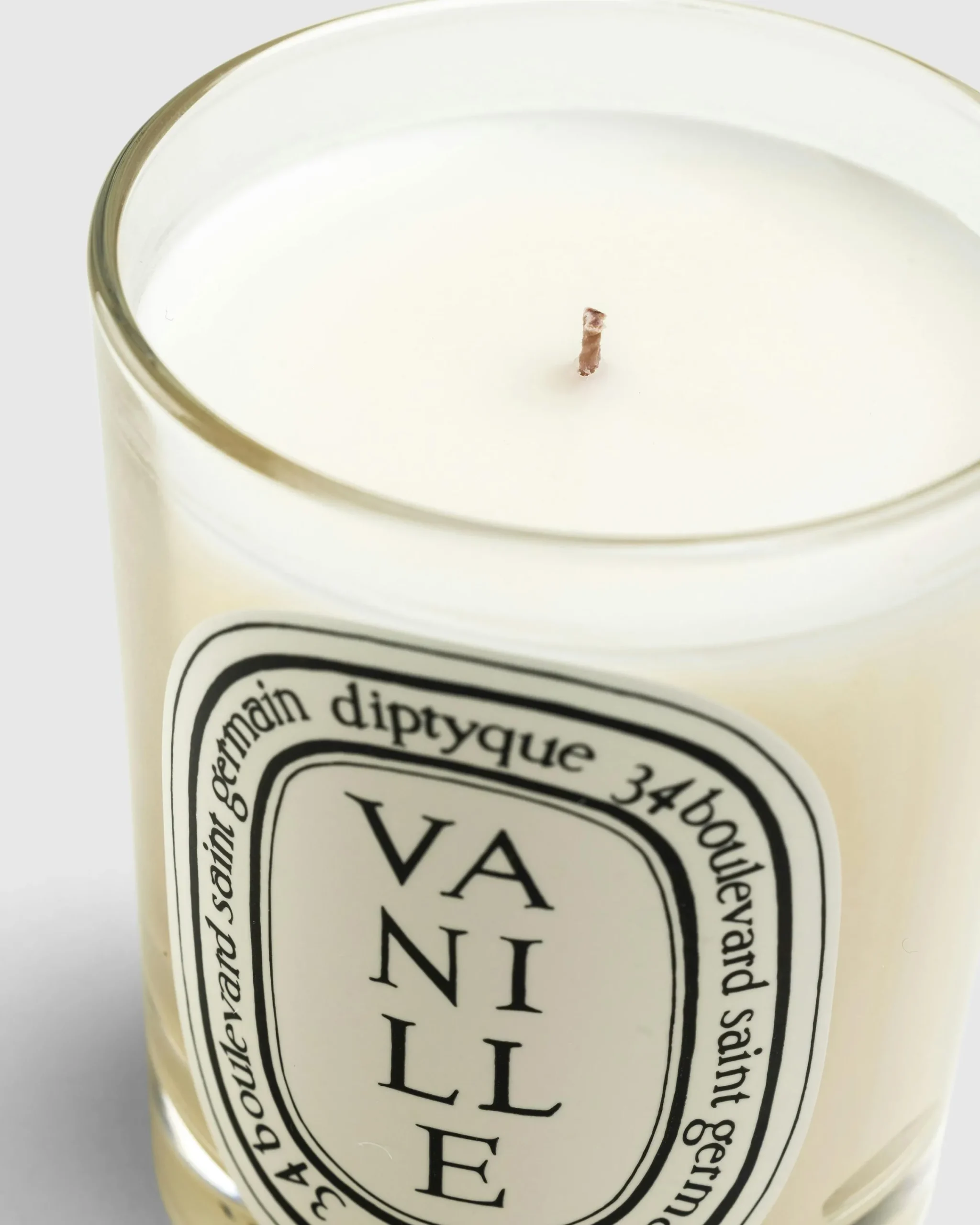 Diptyque Standard Candle Vanille 190g- Candles & Fragrances