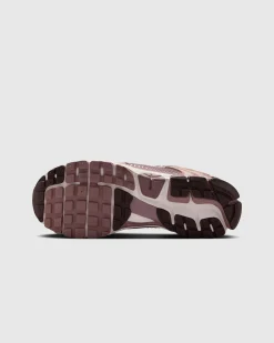 Nike Zoom Vomero 5 Dusted Clay/Earth-Platinum Violet- Sneakers